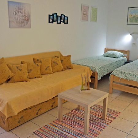 Studio Apartment Michelle - Intermezzo With Sea View Rabac Buitenkant foto