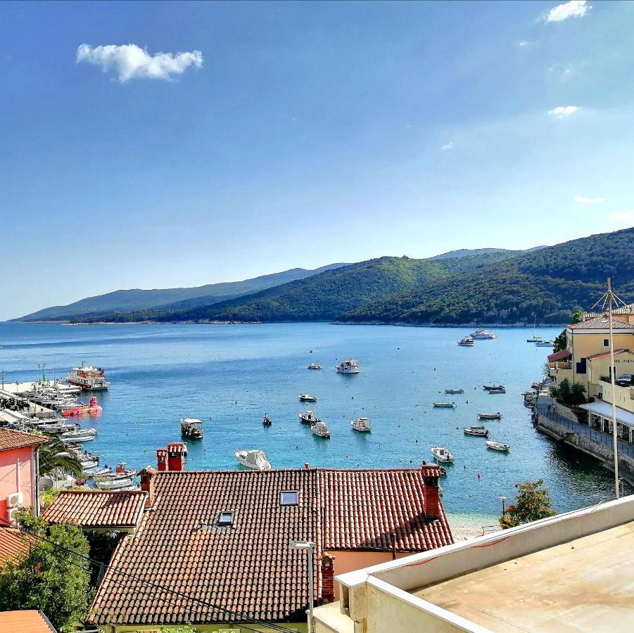Studio Apartment Michelle - Intermezzo With Sea View Rabac Buitenkant foto