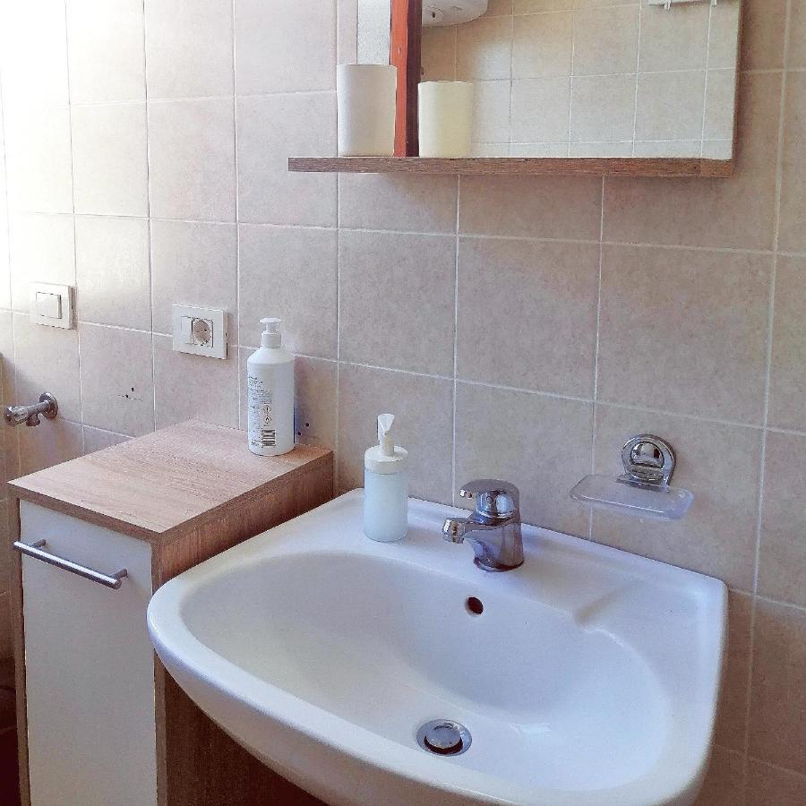 Studio Apartment Michelle - Intermezzo With Sea View Rabac Buitenkant foto