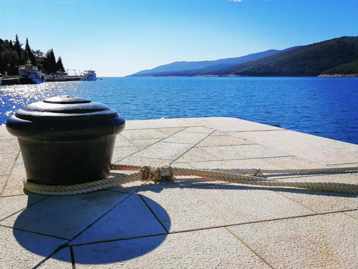 Studio Apartment Michelle - Intermezzo With Sea View Rabac Buitenkant foto