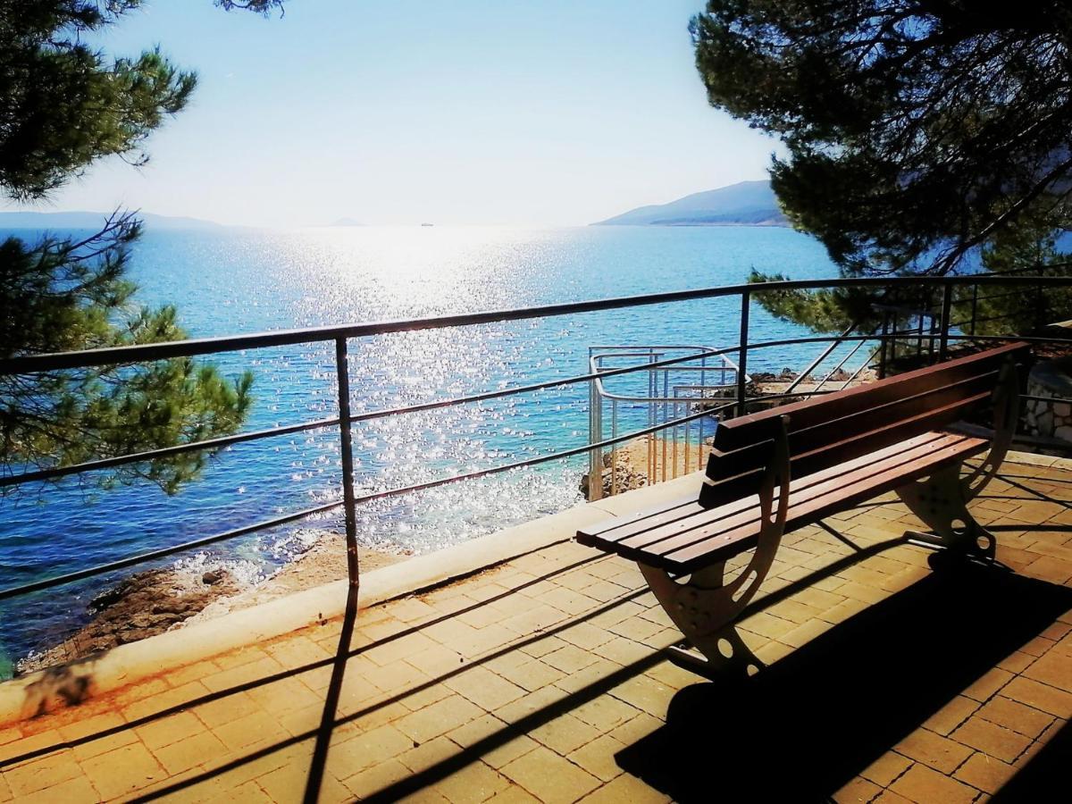 Studio Apartment Michelle - Intermezzo With Sea View Rabac Buitenkant foto