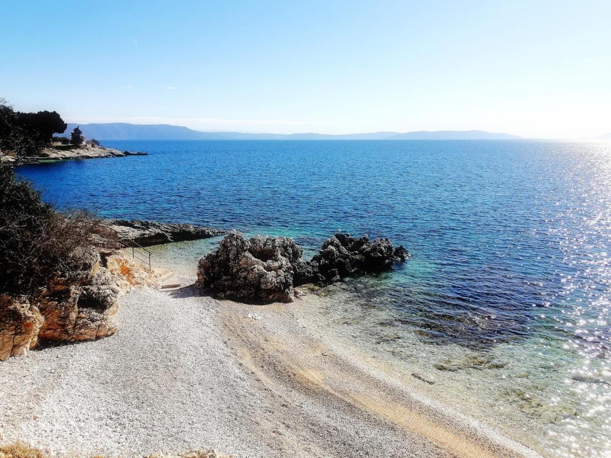 Studio Apartment Michelle - Intermezzo With Sea View Rabac Buitenkant foto