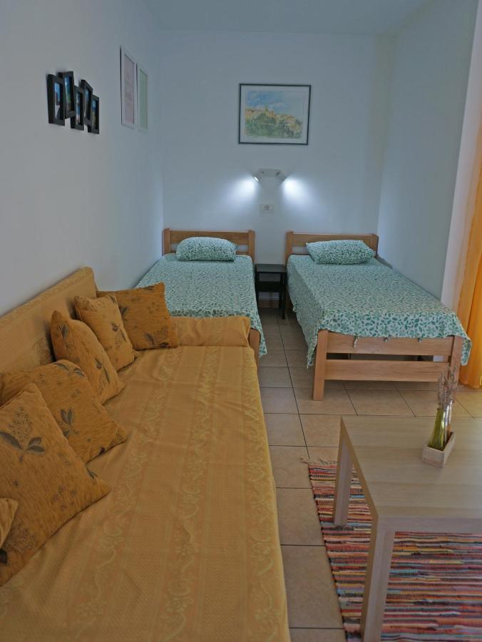 Studio Apartment Michelle - Intermezzo With Sea View Rabac Buitenkant foto